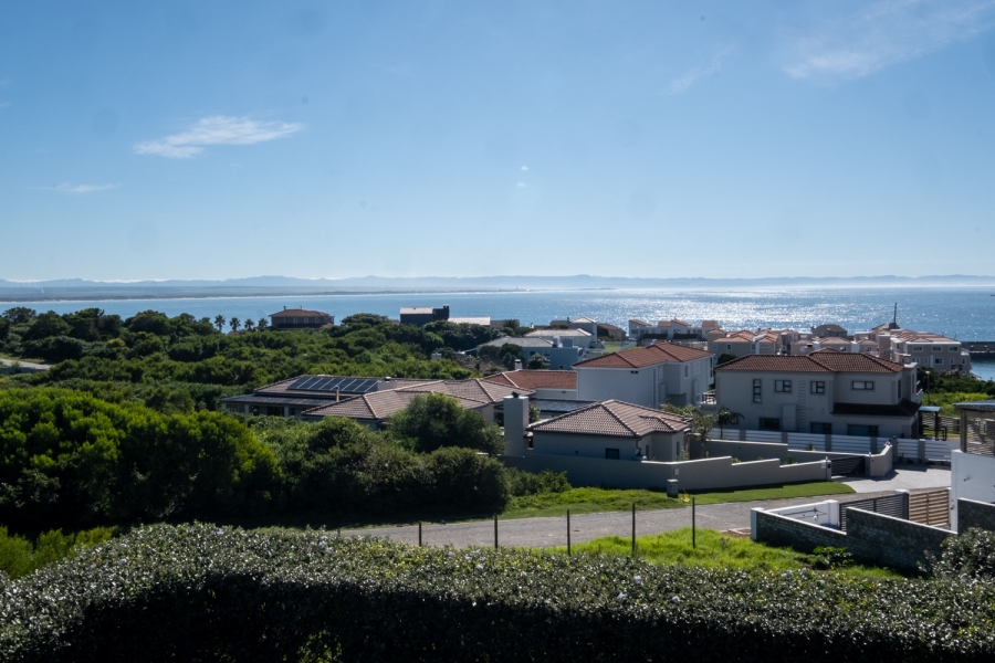 4 Bedroom Property for Sale in St Francis On Sea Eastern Cape